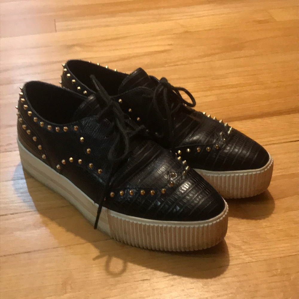Ash sneakers